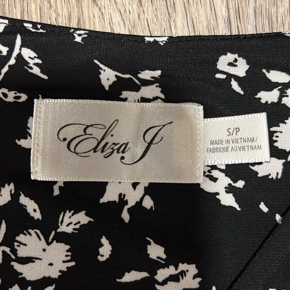 Eliza J Faux Wrap Floral Midi Dress - Picture 11 of 12